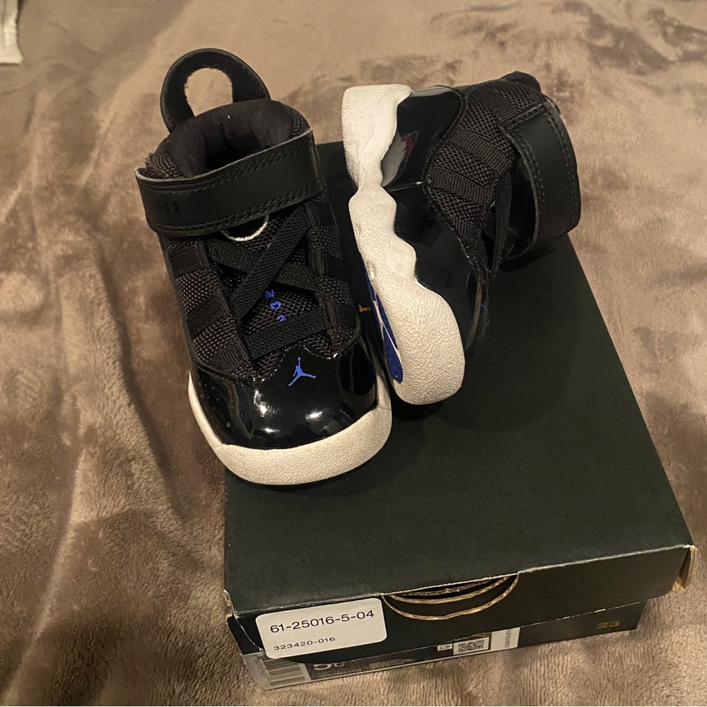 5c baby Jordan 23 / rings sneakers